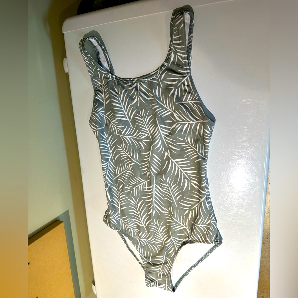 Imagine Perry Women’s Everyday One Piece “Meadow”